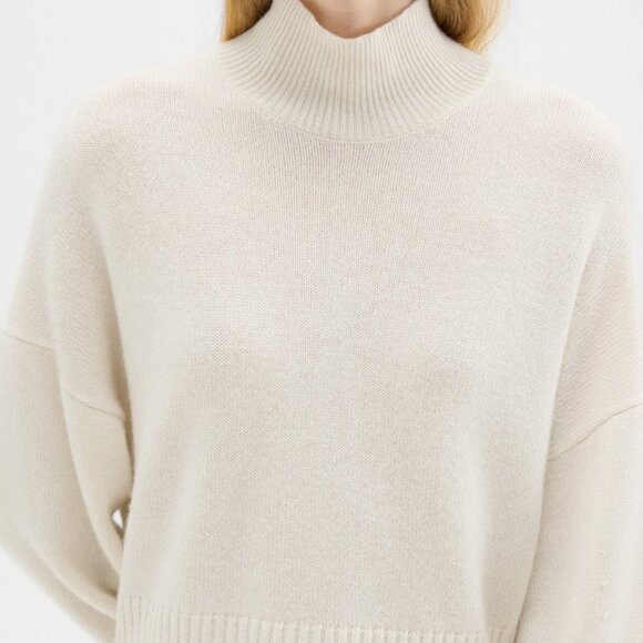 NWT$425 Theory Cashmere Drop Shoulder Cropped Turtleneck Sweater Jumper L - Picture 7 of 16